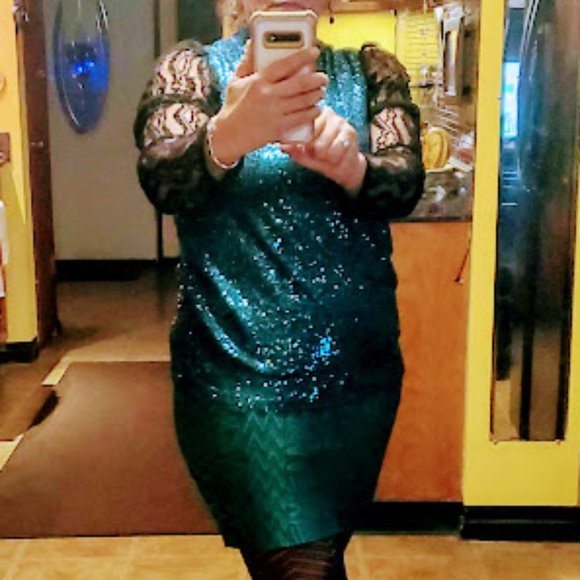 Cindy Jenkins of The Bling Sisters LIVE! Inc. - Picture 7 of 15